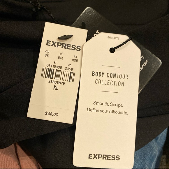 Express Ladies Black Body Contour High Compression Scoop Neck Bodysuit NWT XL - Picture 4 of 4